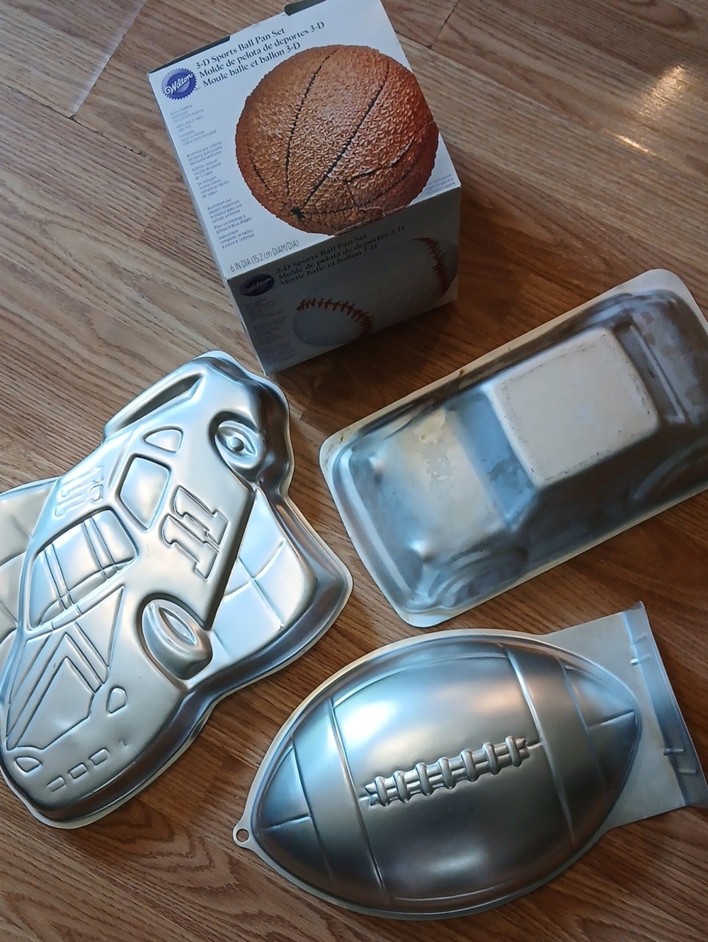 Wilton Cake Lot Of 4 Football 3D Car Racecar 3D Sport Ball